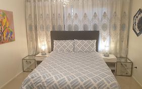 1 Exclusive To International Travellers Only Book Now R1